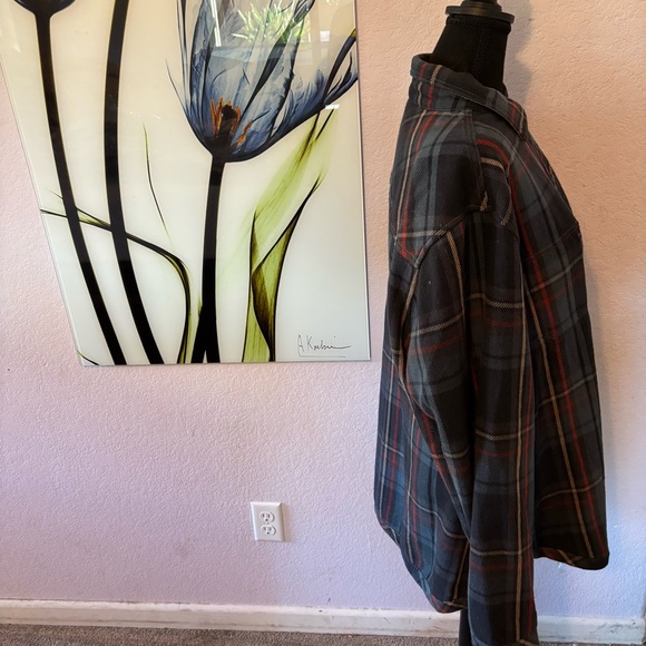 Men’s shirt size large - Picture 3 of 5